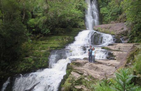 Caída de agua de McLean Falls en Los Catlins